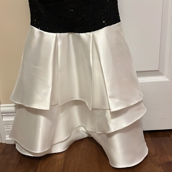 Le Chateau Cocktail dress size 3 - Picture 3 of 8